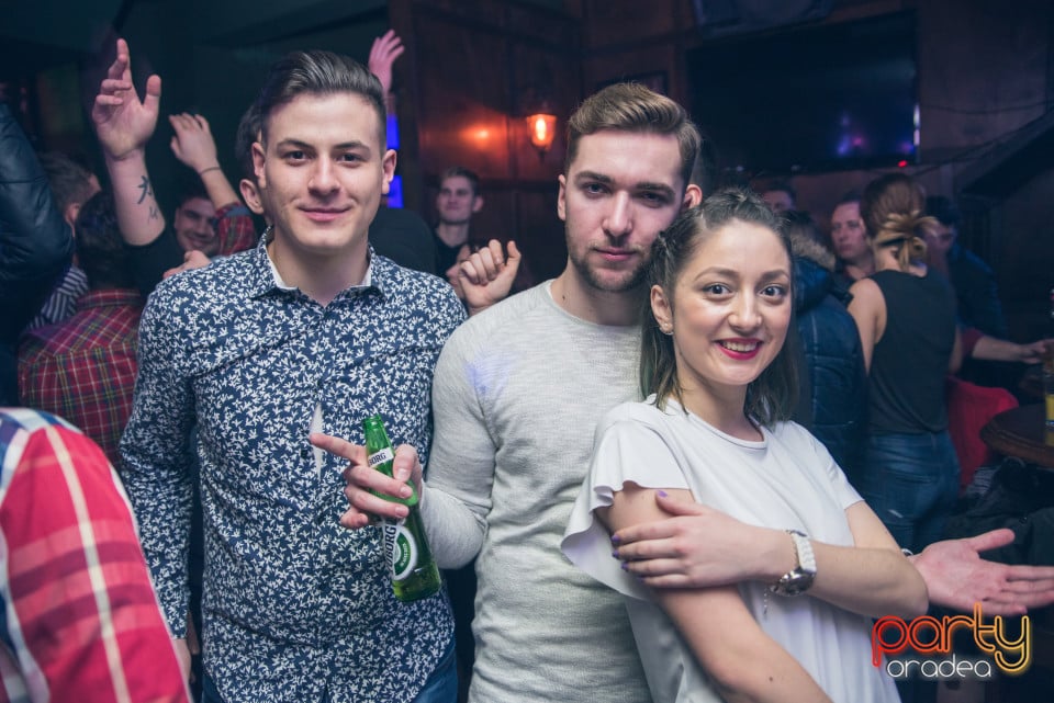 Saturday Night Party, Green Pub