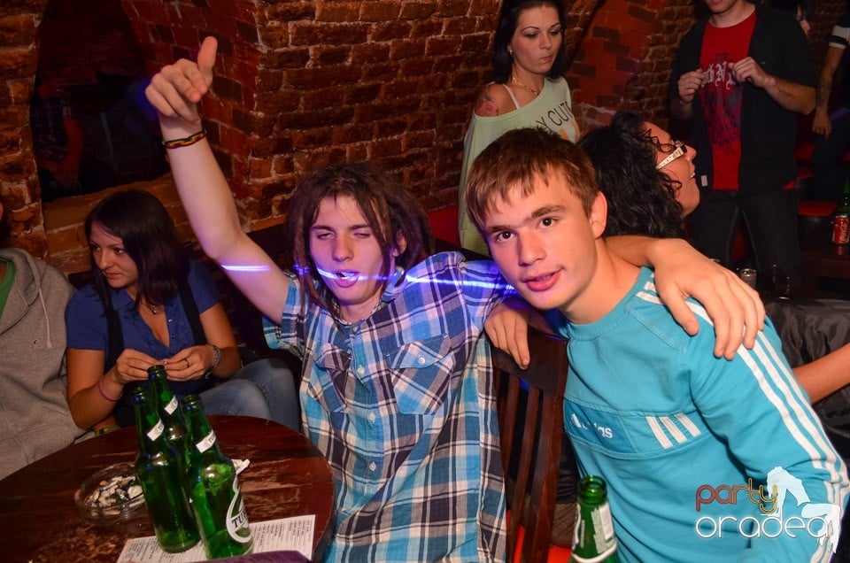 Saturday Night Party @ Escape Club, 