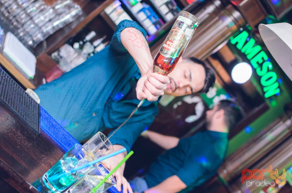 Saturday Night Party, Green Pub