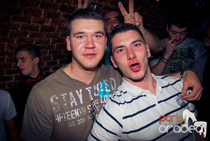 Saturday Night Party în Club Escape, 