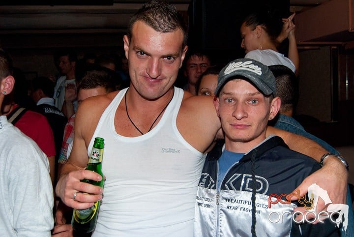 Saturday Night Party în Club Seven, 