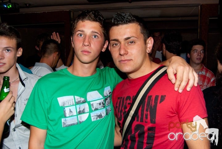 Saturday Night Party în Club Seven, 