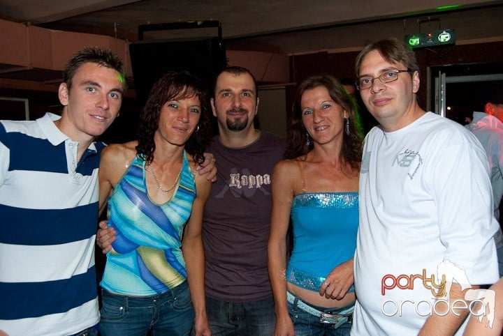 Saturday Night Party în Club Seven, 