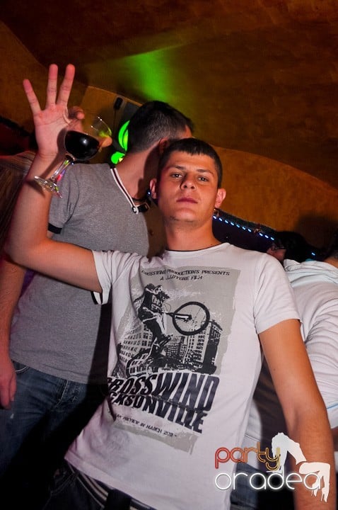 Saturday Night Party în Downtown, 