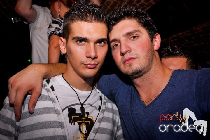 Saturday Night Party în Escape, 