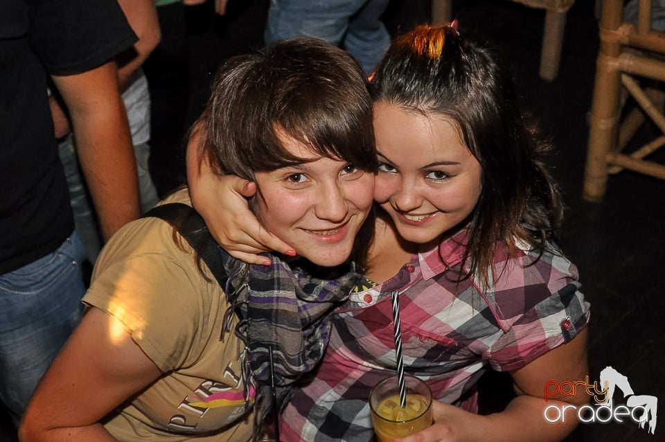 Saturday Night Party în Zulu, Zulu Caffe