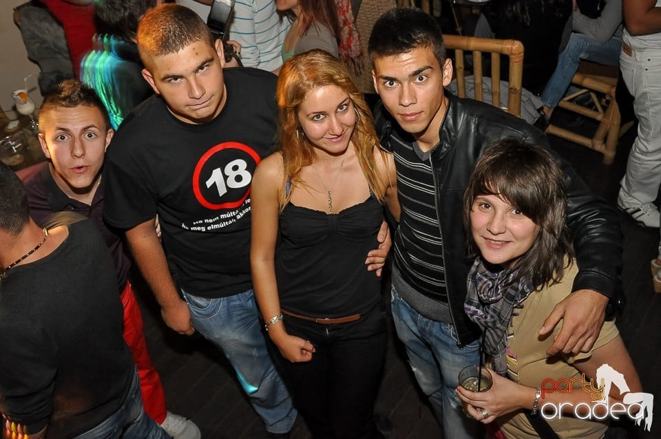 Saturday Night Party în Zulu, Zulu Caffe