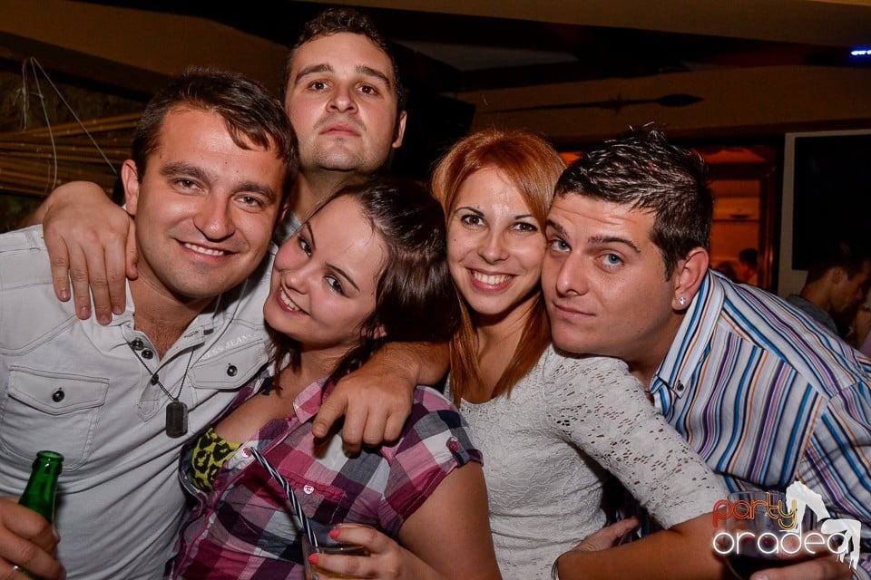 Saturday Night Party în Zulu, Zulu Caffe