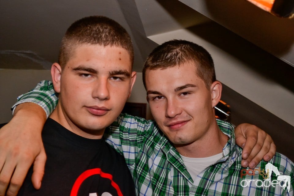 Saturday Night Party în Zulu, Zulu Caffe