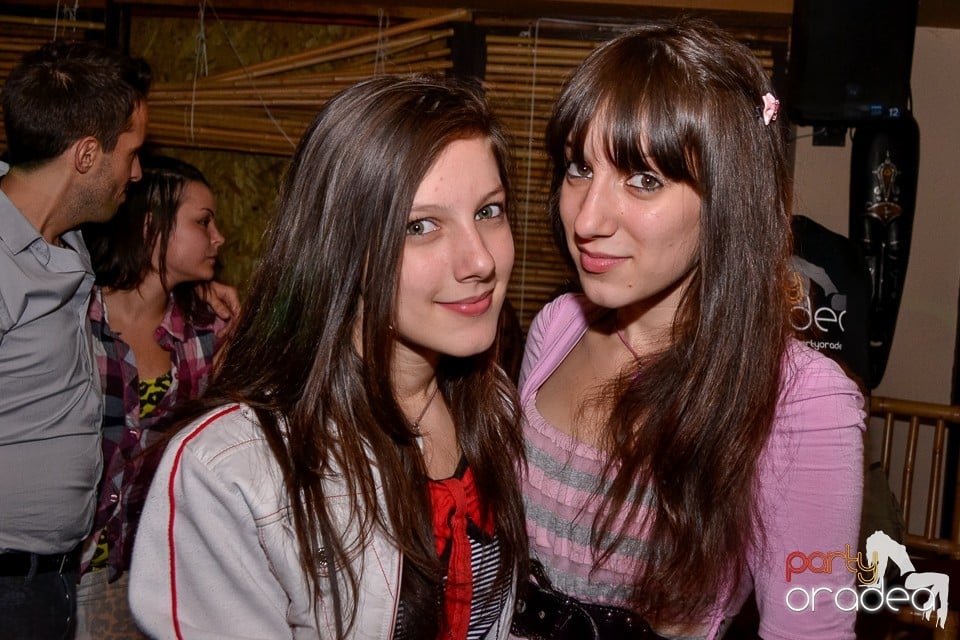 Saturday Night Party în Zulu, Zulu Caffe