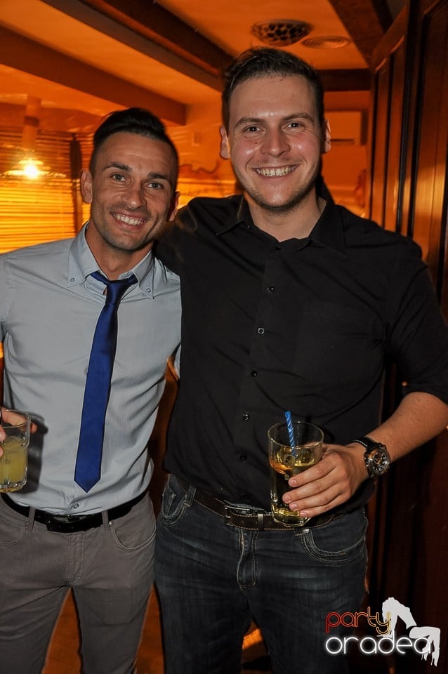 Saturday Night Party în Zulu, Zulu Caffe