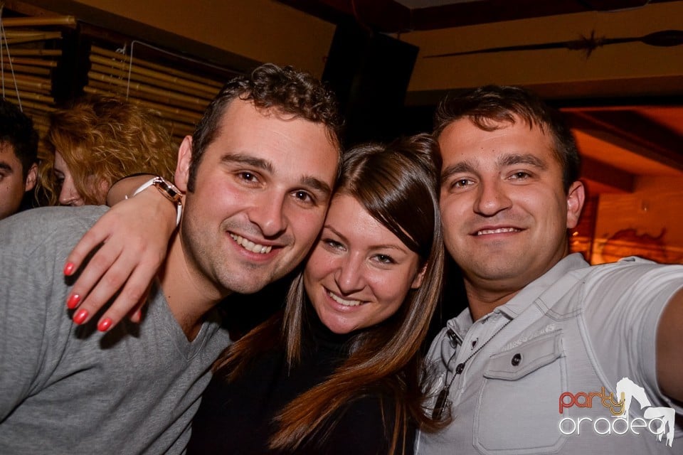 Saturday Night Party în Zulu, Zulu Caffe