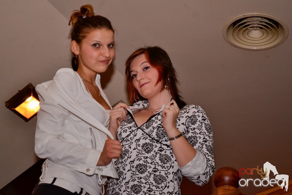 Saturday Night Party în Zulu, Zulu Caffe