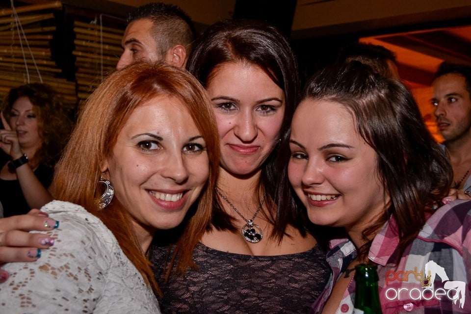 Saturday Night Party în Zulu, Zulu Caffe