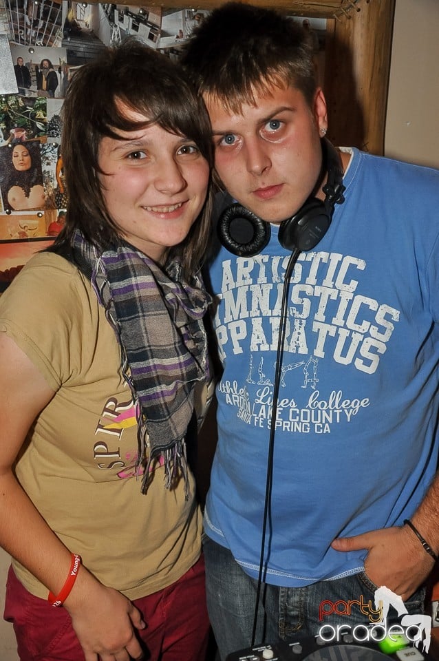 Saturday Night Party în Zulu, Zulu Caffe