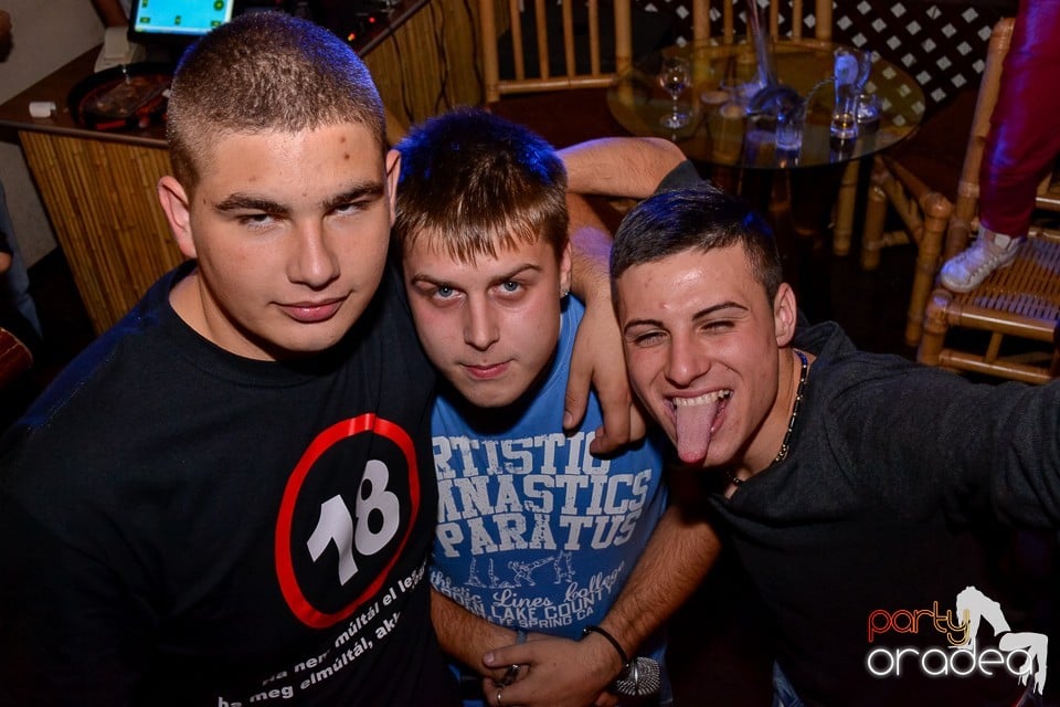 Saturday Night Party în Zulu, Zulu Caffe