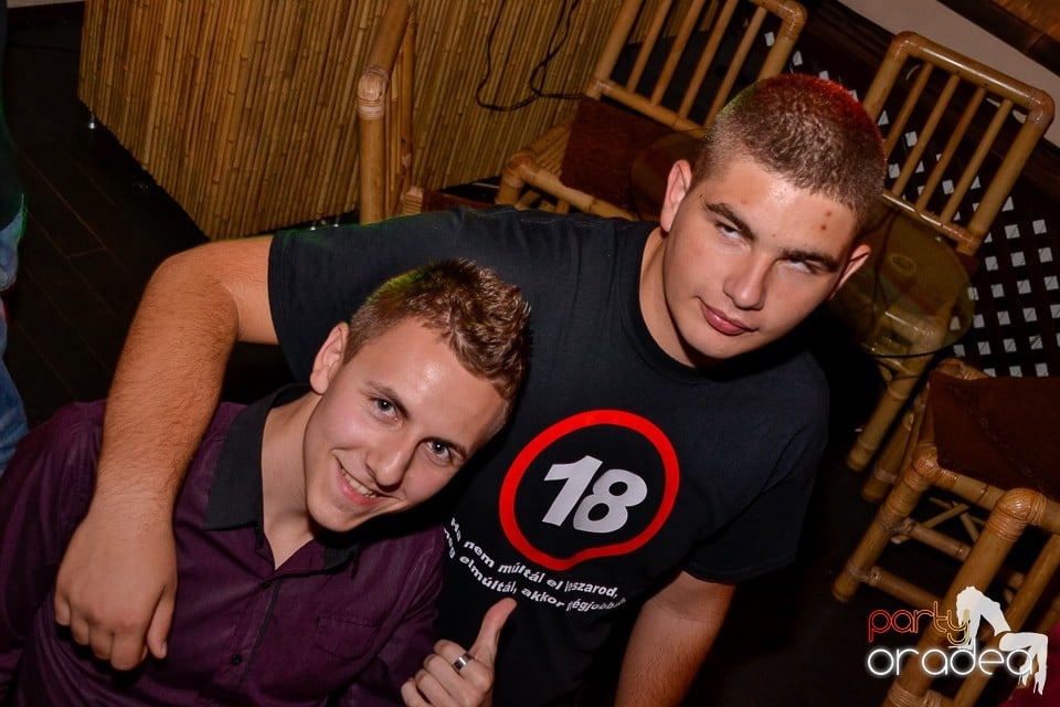 Saturday Night Party în Zulu, Zulu Caffe