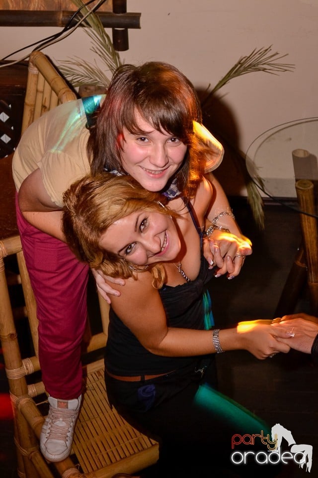 Saturday Night Party în Zulu, Zulu Caffe