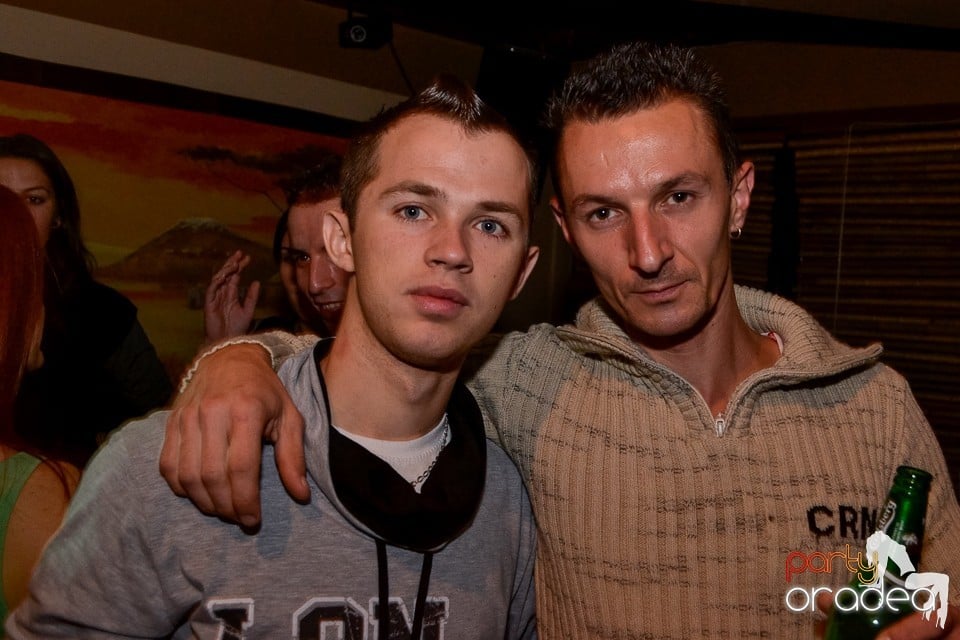 Saturday Night Party în Zulu, Zulu Caffe