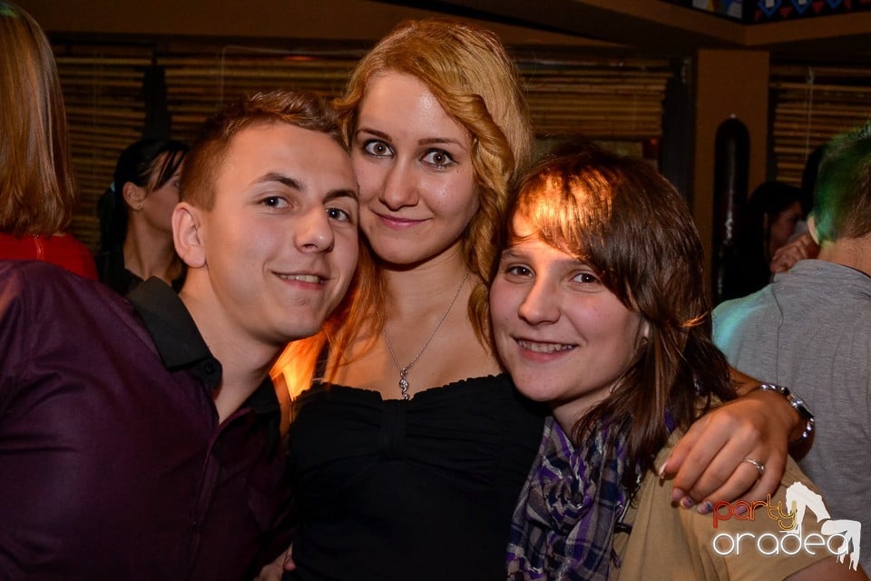 Saturday Night Party în Zulu, Zulu Caffe