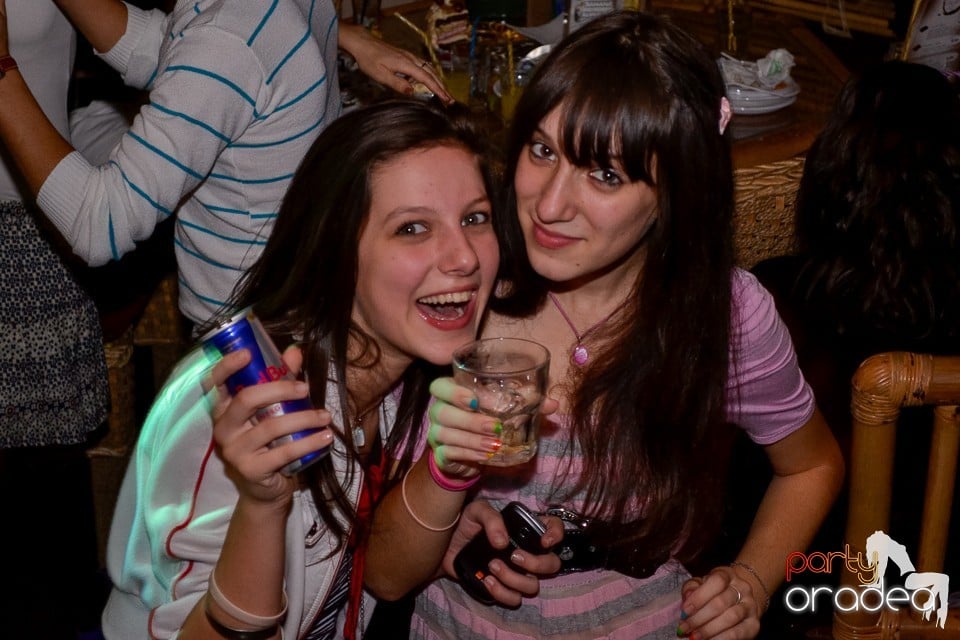 Saturday Night Party în Zulu, Zulu Caffe