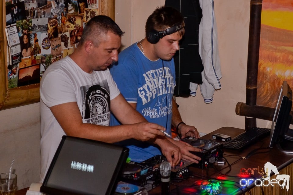 Saturday Night Party în Zulu, Zulu Caffe