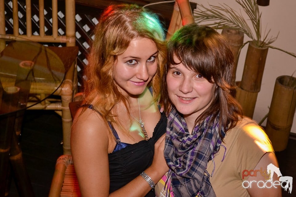 Saturday Night Party în Zulu, Zulu Caffe