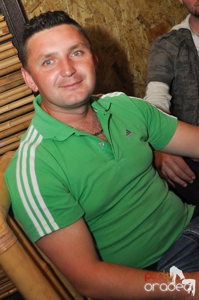 Saturday Night Party în Zulu, Zulu Caffe