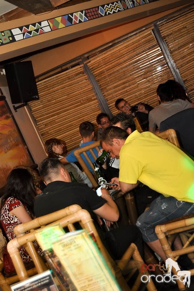 Saturday Night Party în Zulu, Zulu Caffe