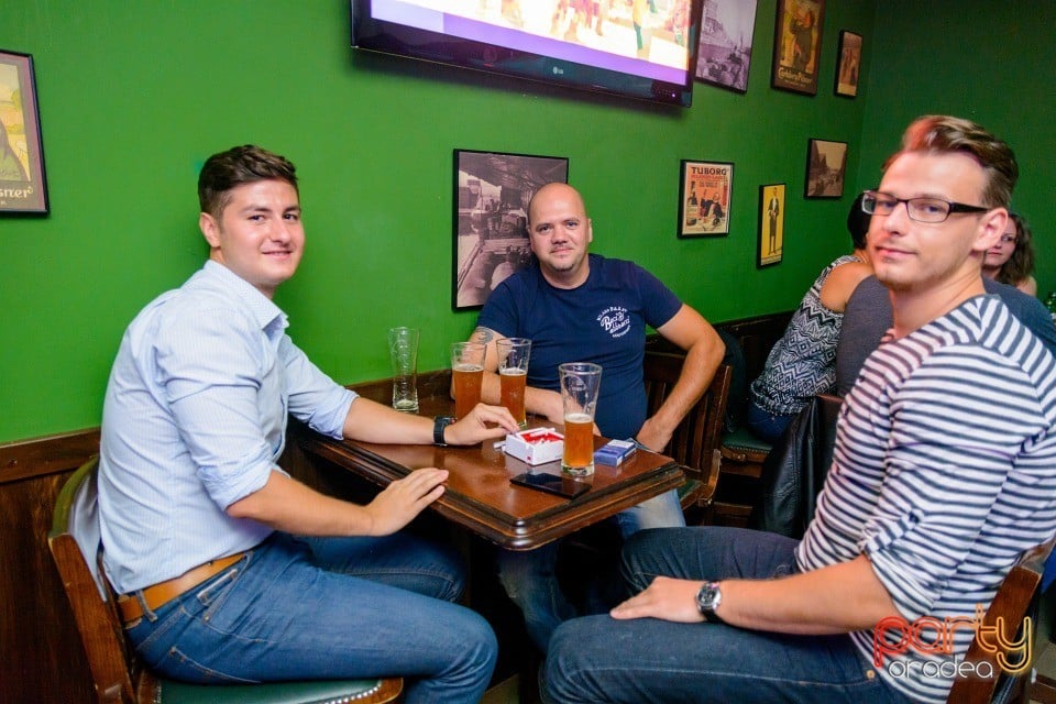 Saturday Night Party, Green Pub