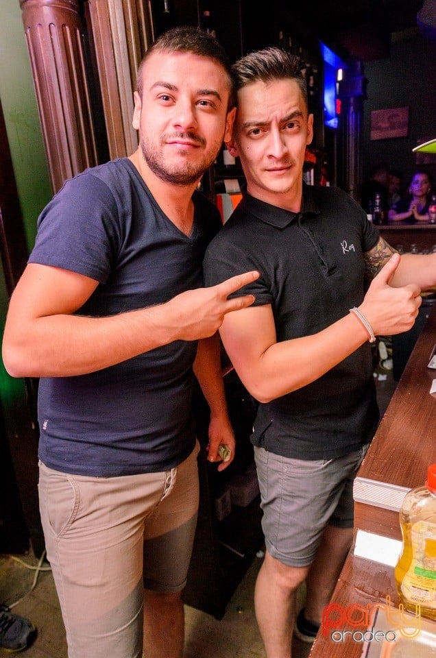 Saturday Night Party, Green Pub