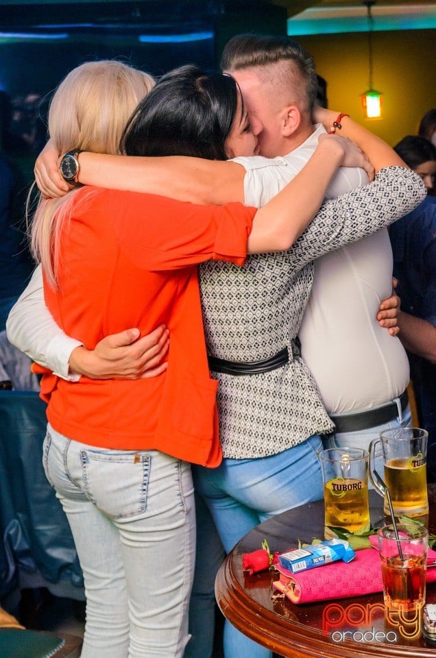 Saturday Night Party, Green Pub