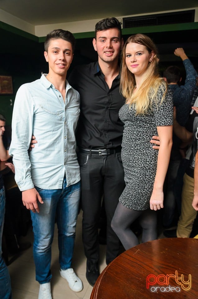 Saturday Night Party, Green Pub