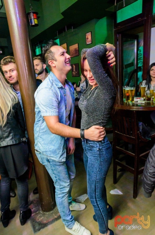 Saturday Night Party, Green Pub