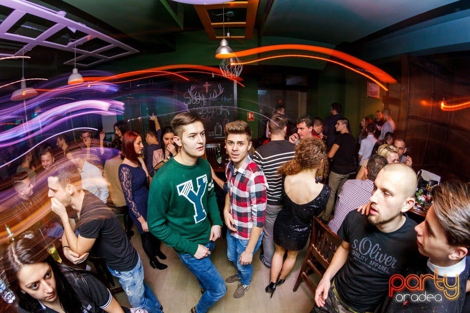 Saturday Night Party, Green Pub