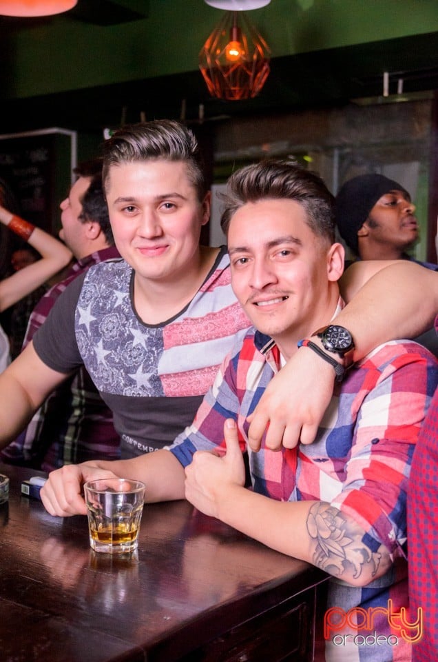 Saturday Night Party, Green Pub