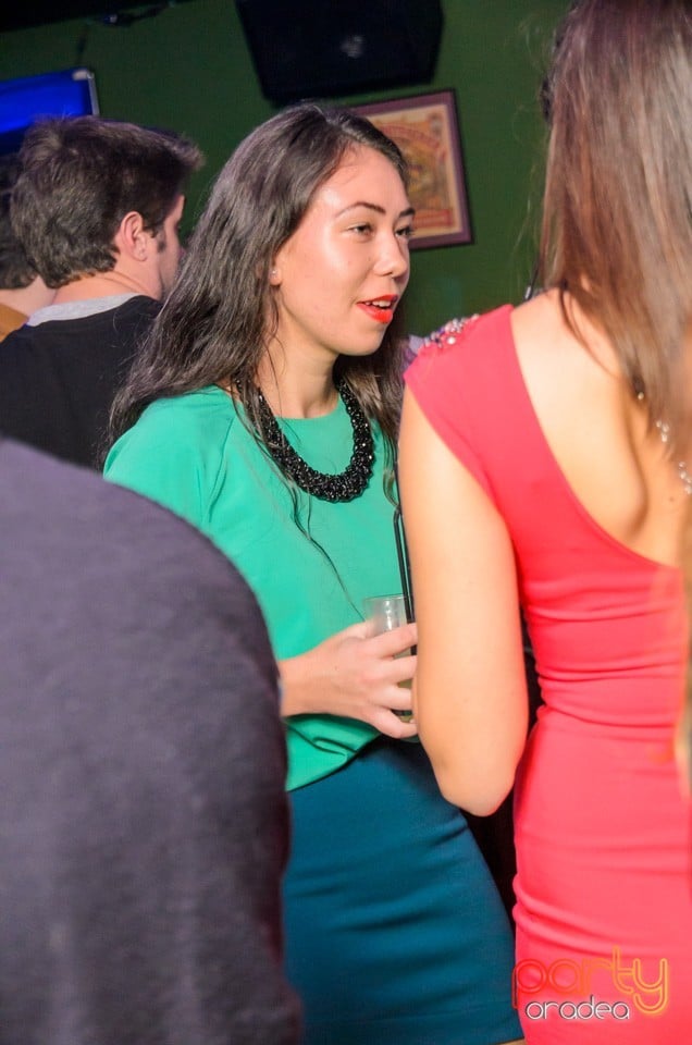 Saturday Night Party, Green Pub