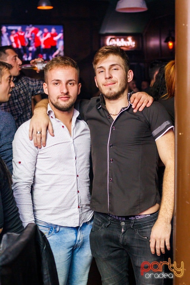 Saturday Night Party, Green Pub