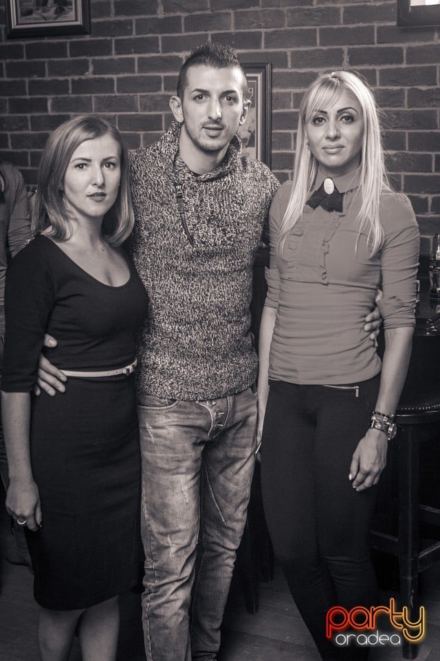 Saturday Night Party, Green Pub