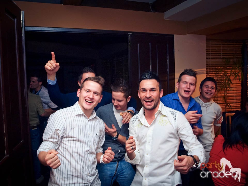 Saturday Night Party, Zulu Caffe