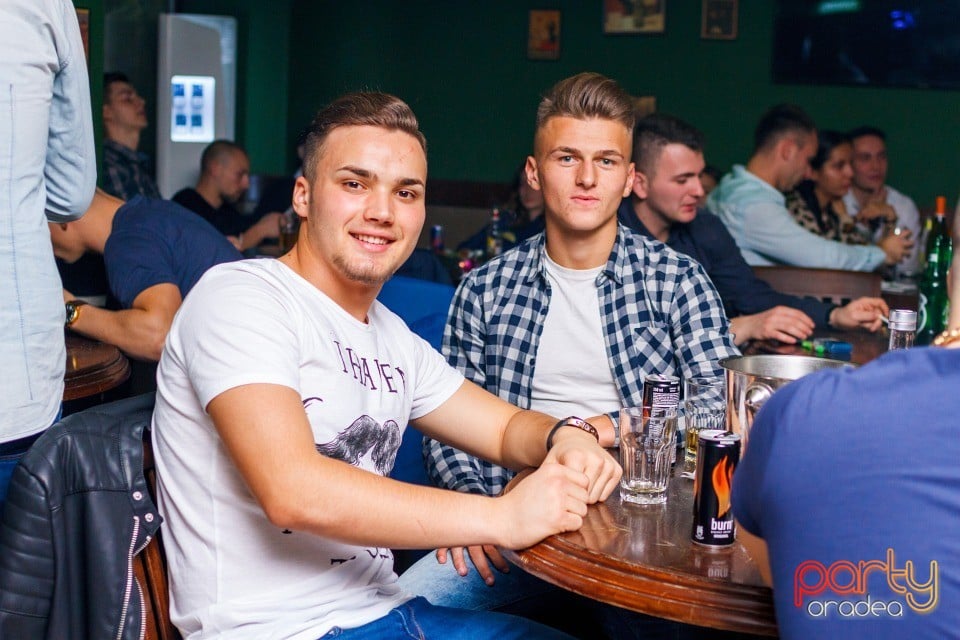 Saturday Night Party, Green Pub