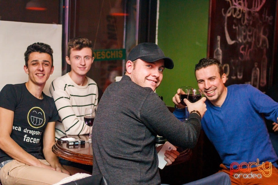 Saturday Night Party, Green Pub
