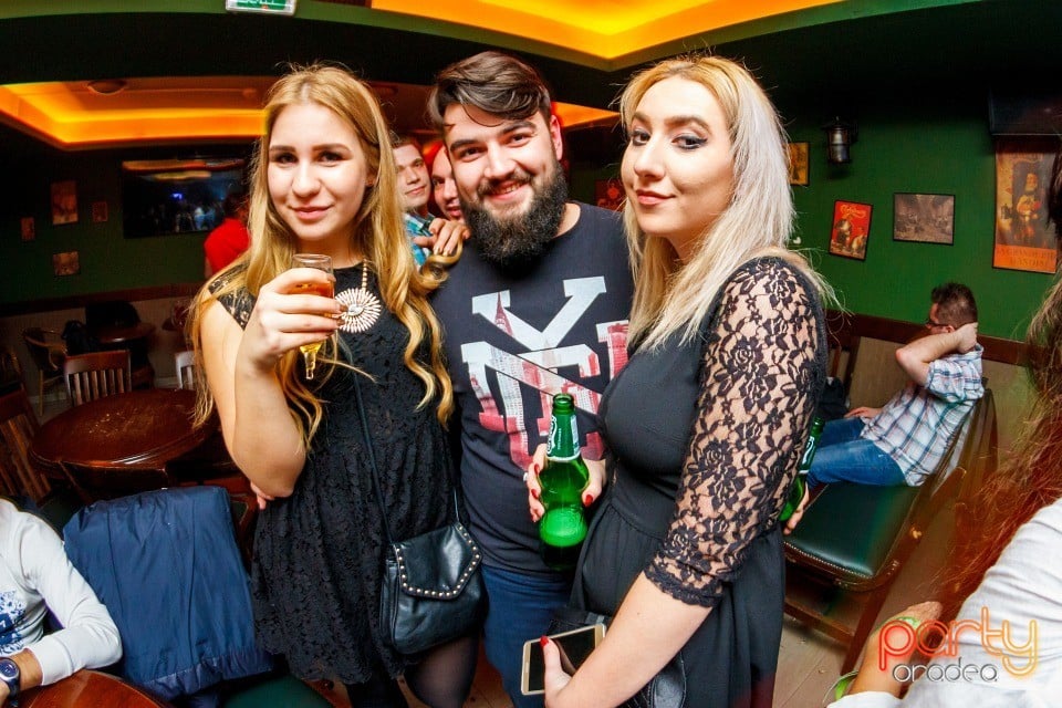 Saturday Night Party, Green Pub
