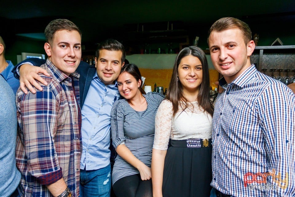 Saturday Night Party, Green Pub