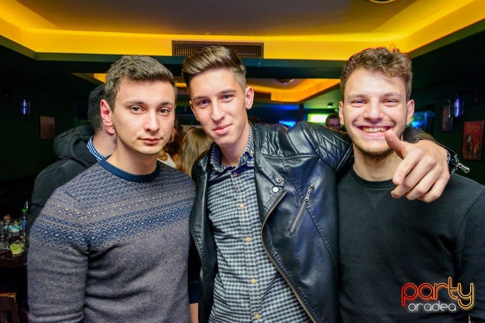 Saturday Night Party, Green Pub