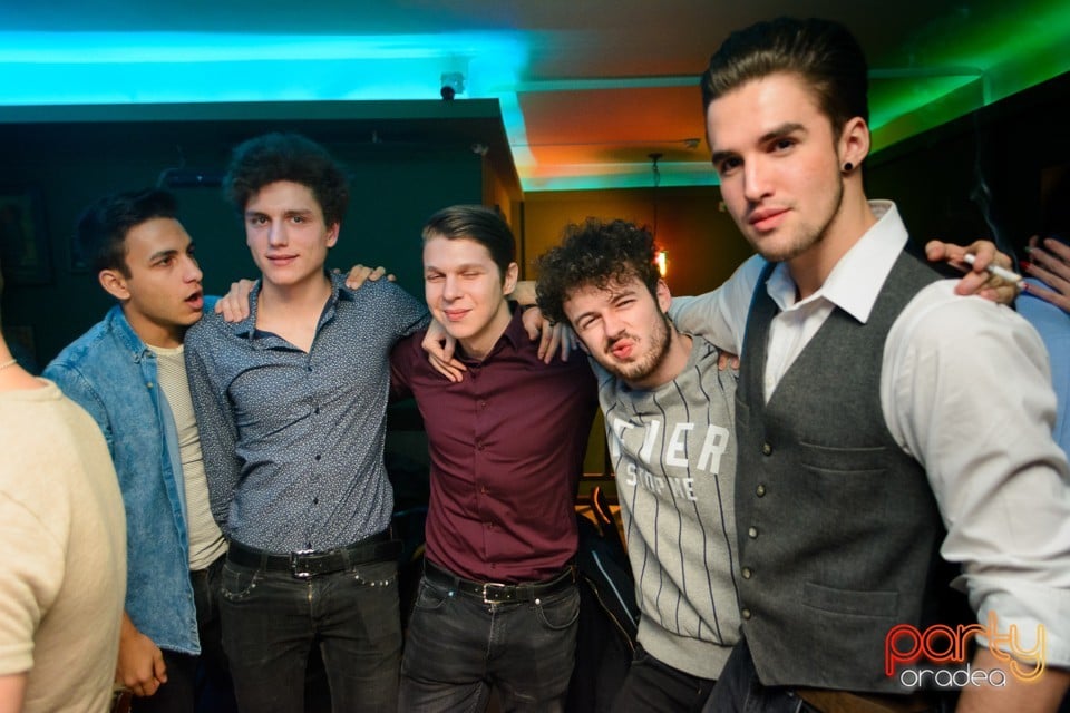 Saturday Night Party, Green Pub