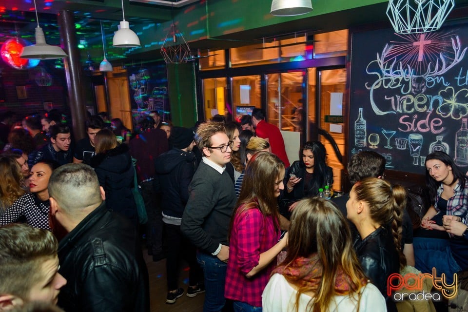 Saturday Night Party, Green Pub