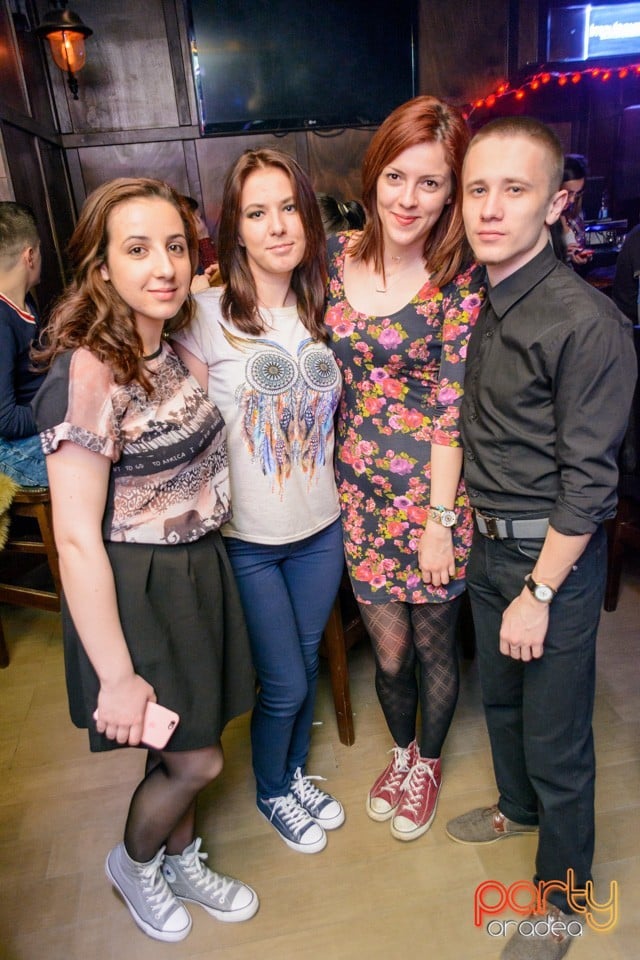 Saturday Night Party, Green Pub