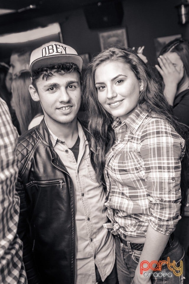 Saturday Night Party, Green Pub
