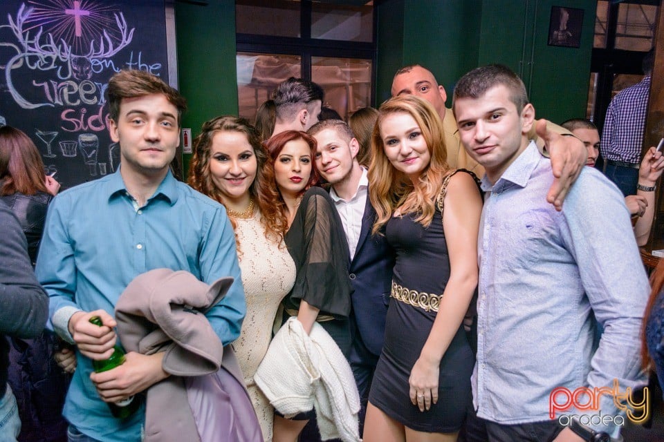 Saturday Night Party, Green Pub